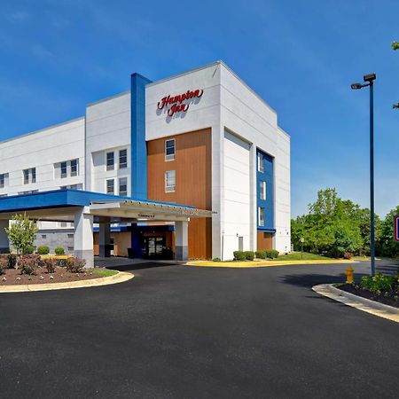 Hampton Inn Potomac Mills Вудбридж Экстерьер фото