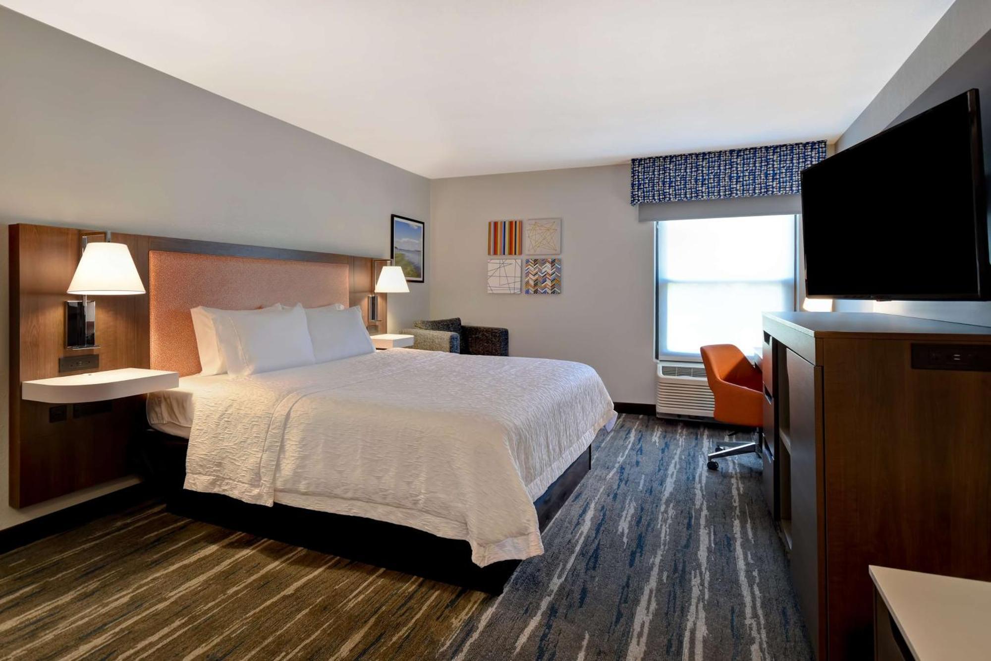 Hampton Inn Potomac Mills Вудбридж Экстерьер фото