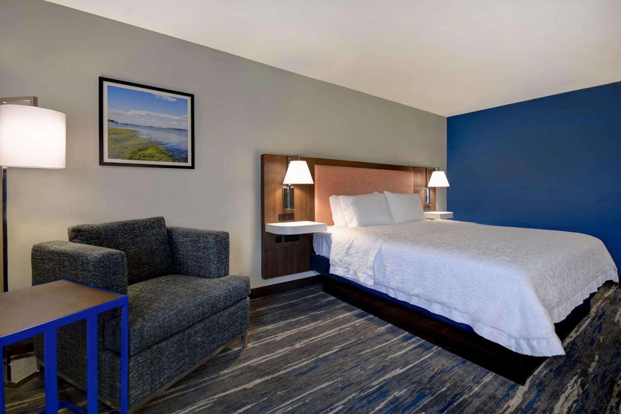 Hampton Inn Potomac Mills Вудбридж Экстерьер фото