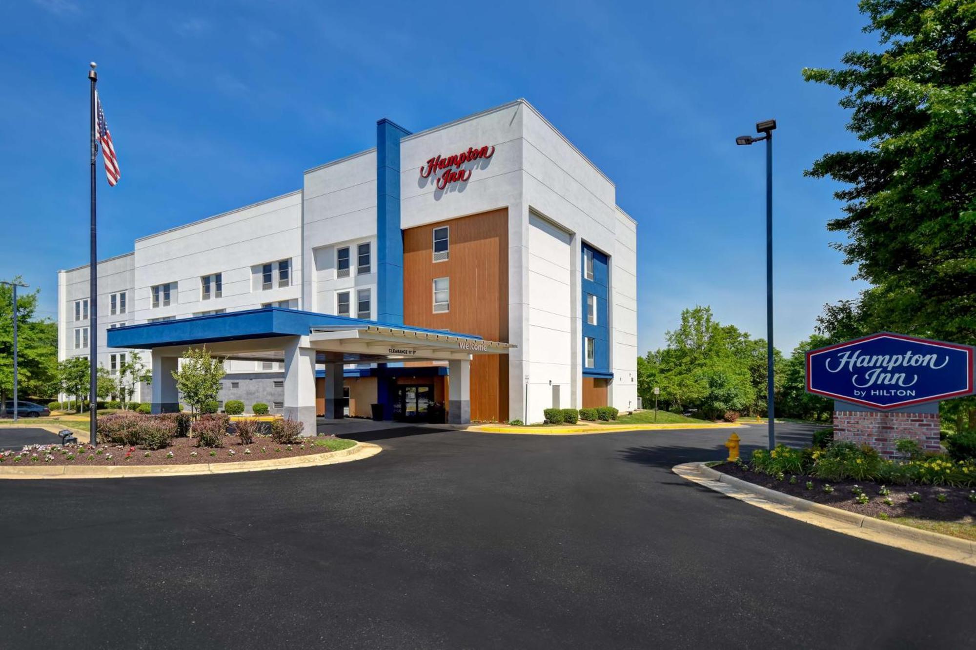 Hampton Inn Potomac Mills Вудбридж Экстерьер фото