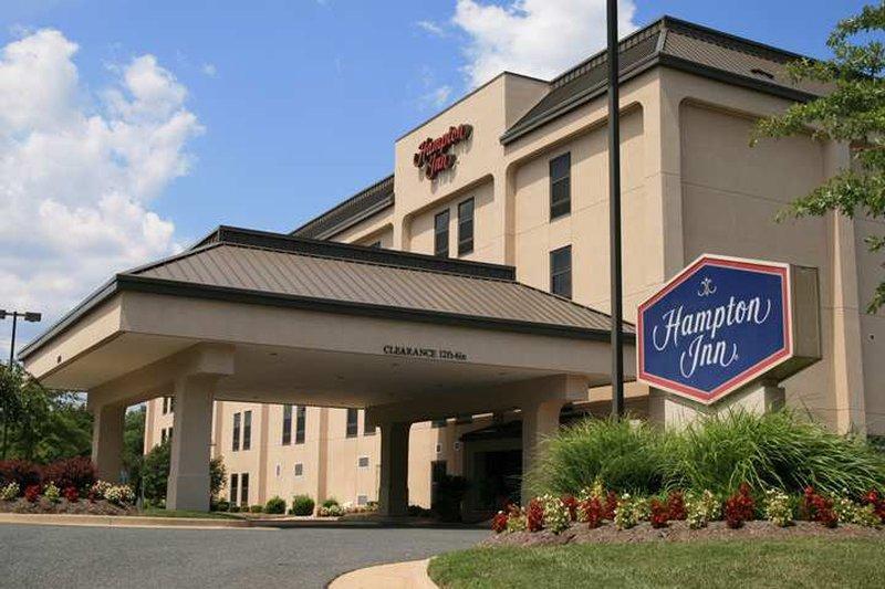 Hampton Inn Potomac Mills Вудбридж Экстерьер фото
