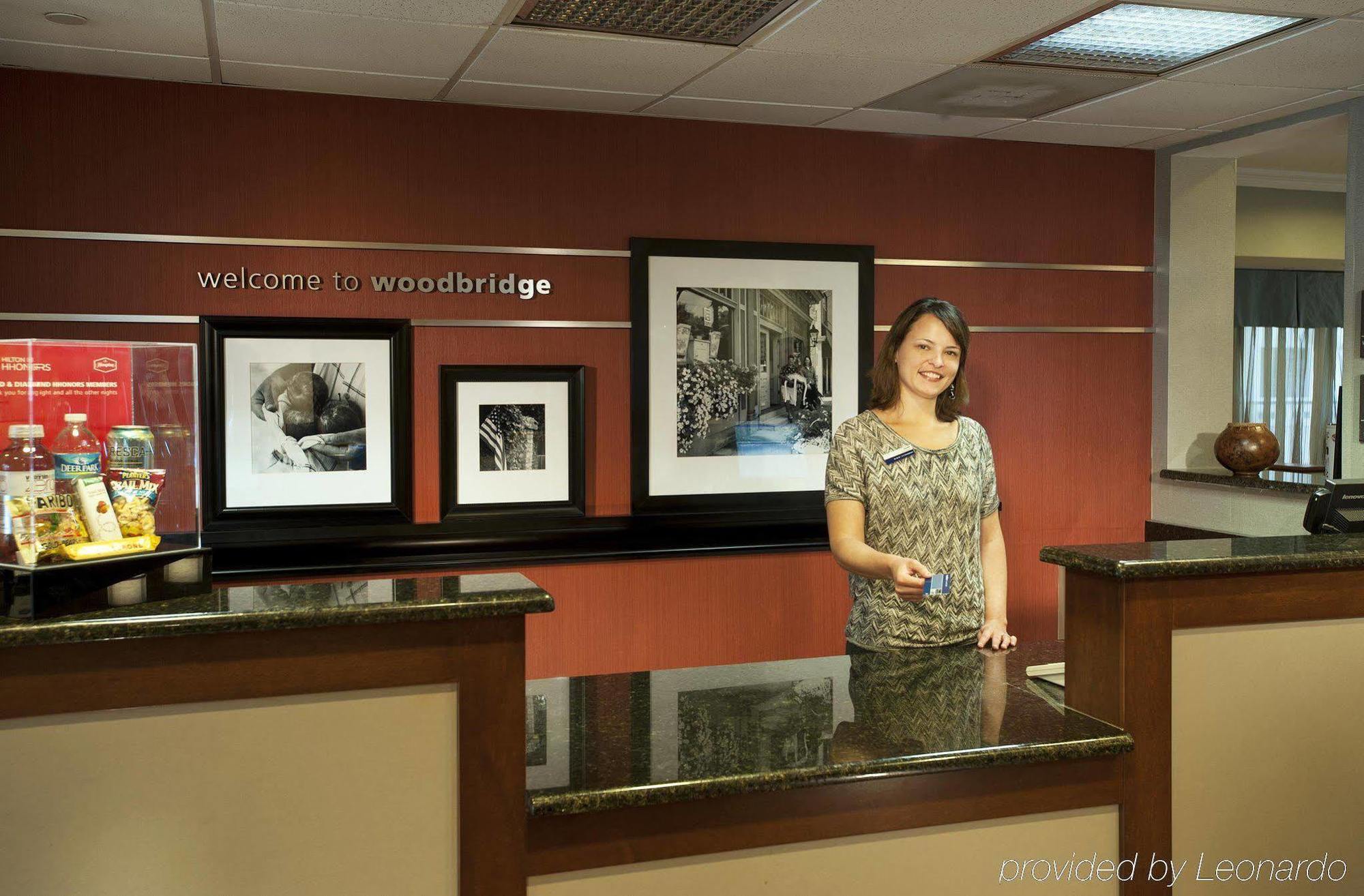 Hampton Inn Potomac Mills Вудбридж Экстерьер фото